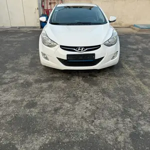 Hyundai Avante, 2011