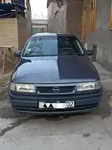 Opel Vectra A, 1995-2