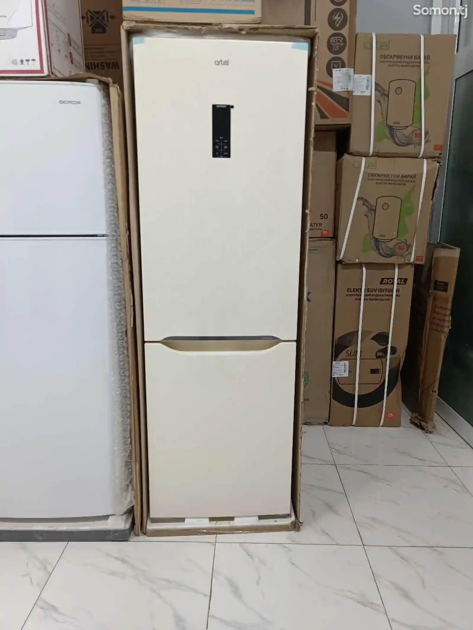 Холодильник Artel 1,90см-1