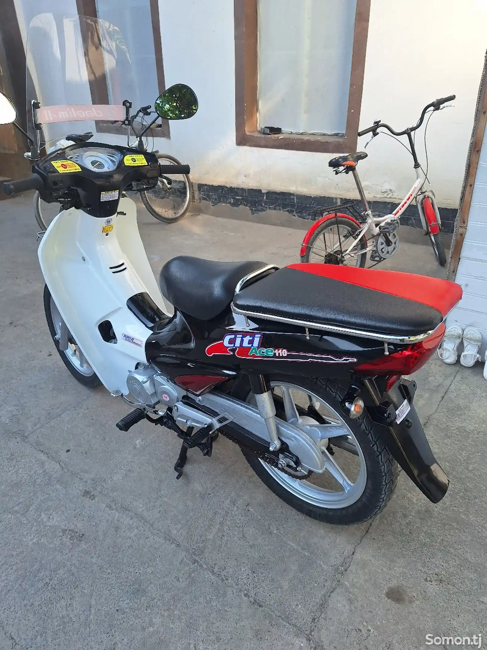 Мотоцикл Daelim-2