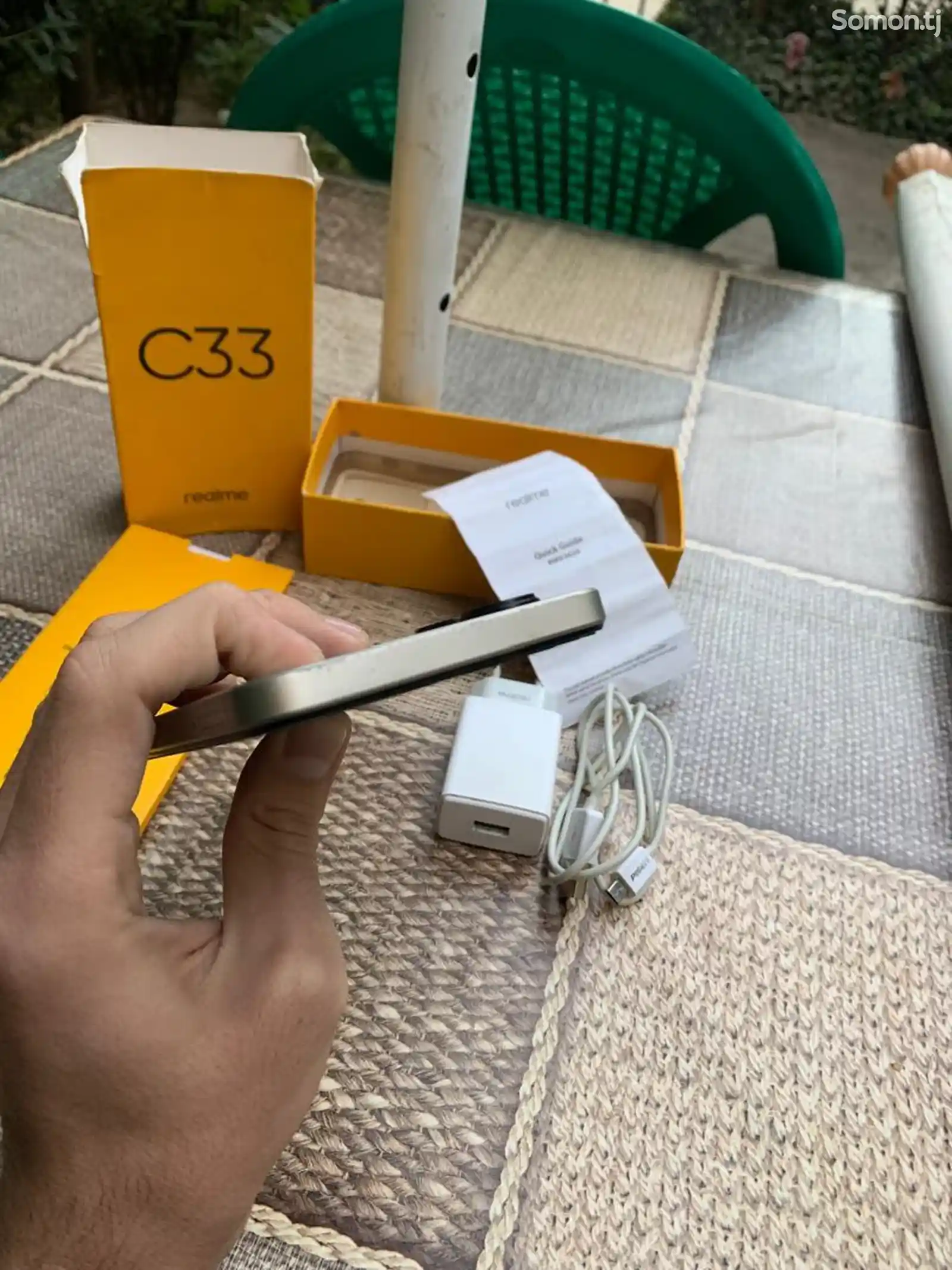 Realme C33-4