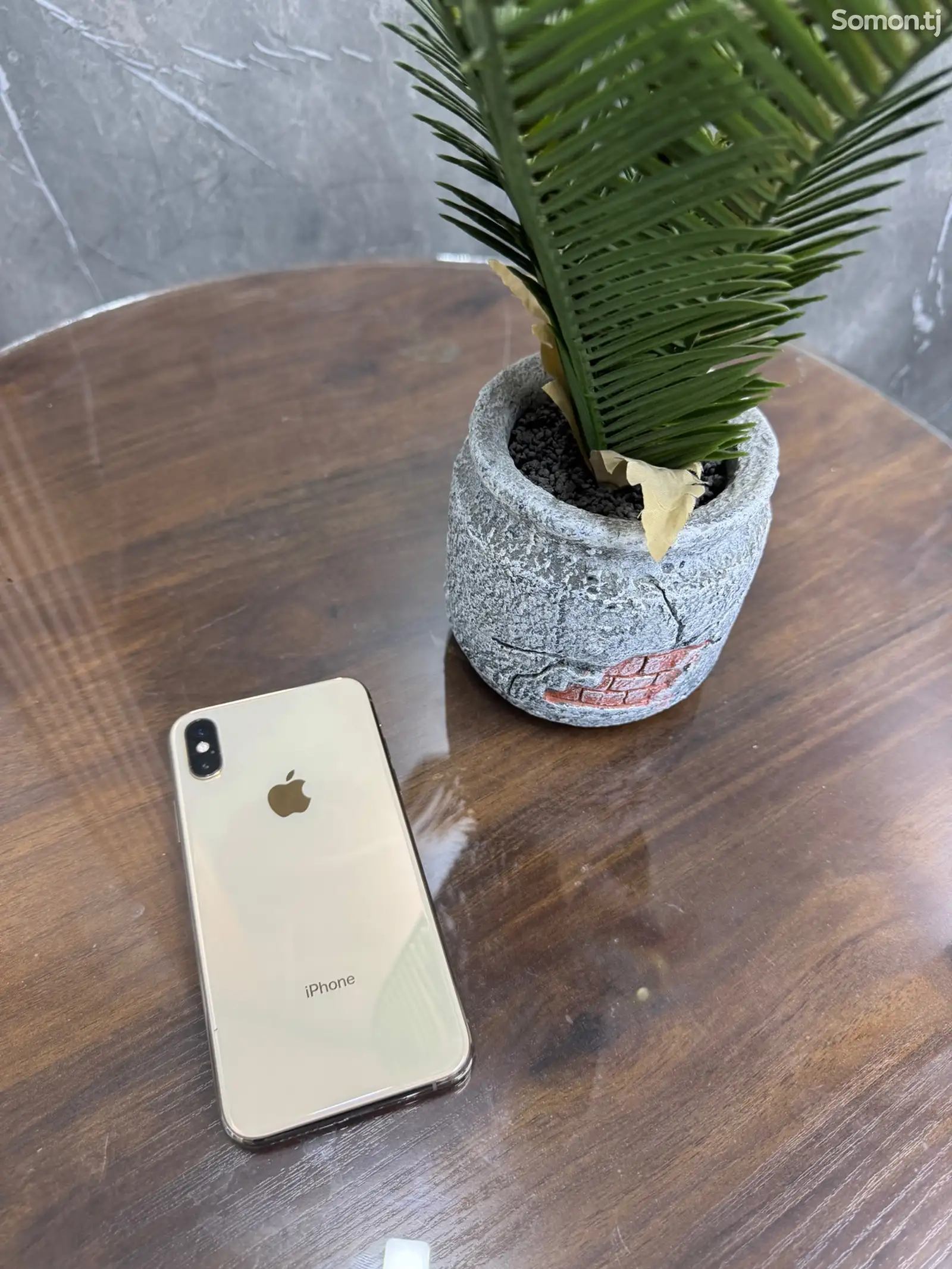 Apple iPhone Xs, 64 gb, Gold-3