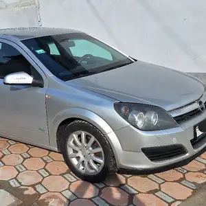 Opel Astra H, 2004