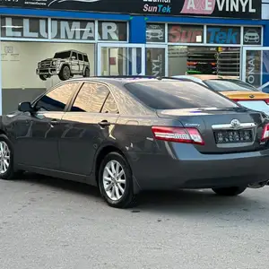 Toyota Camry, 2010