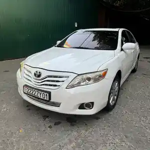 Toyota Camry, 2011