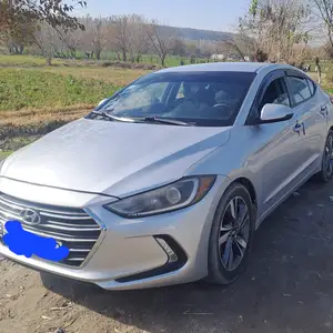 Hyundai Elantra, 2017