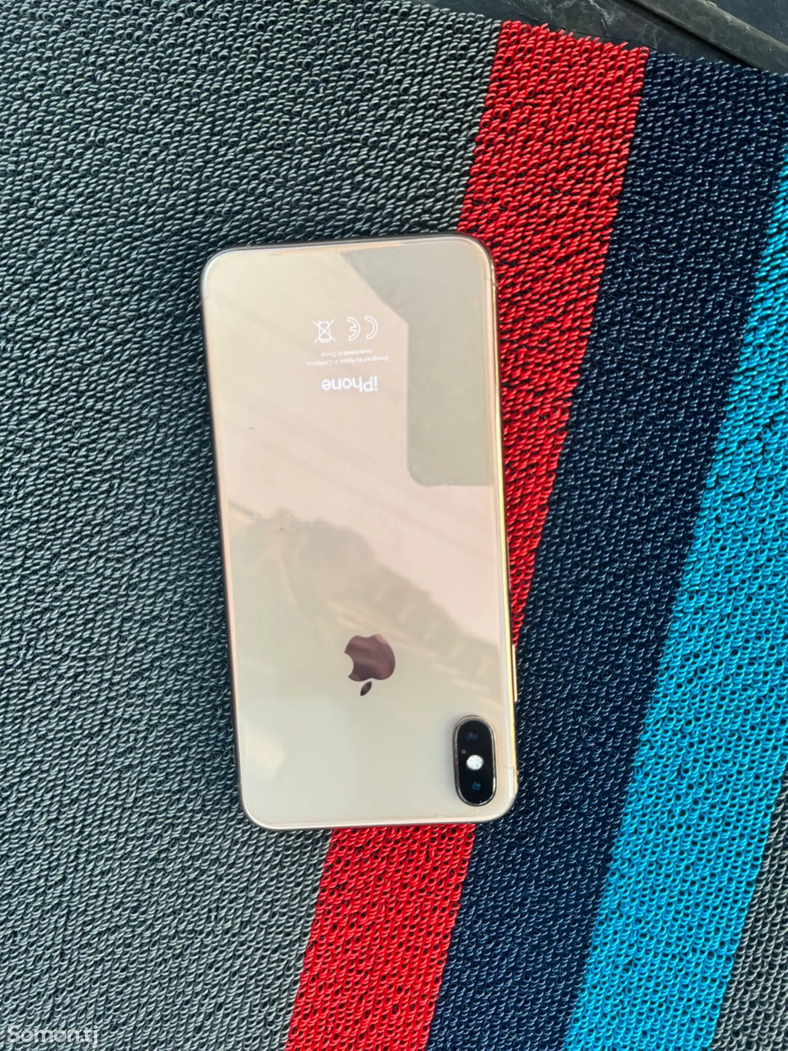 Apple iPhone Xs Max, 64 gb, Gold-1