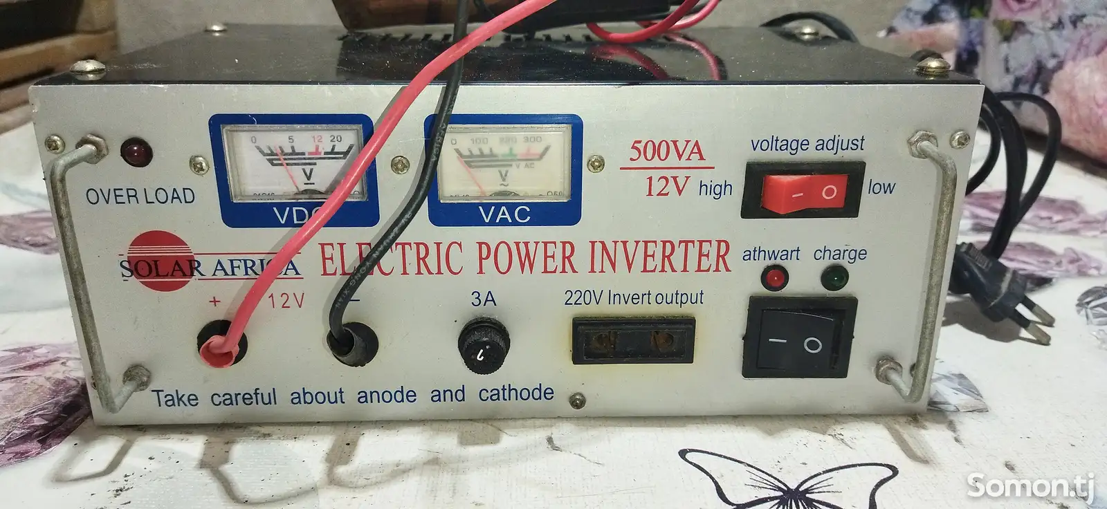 Инвертор 12-220+зарядник 12v-1