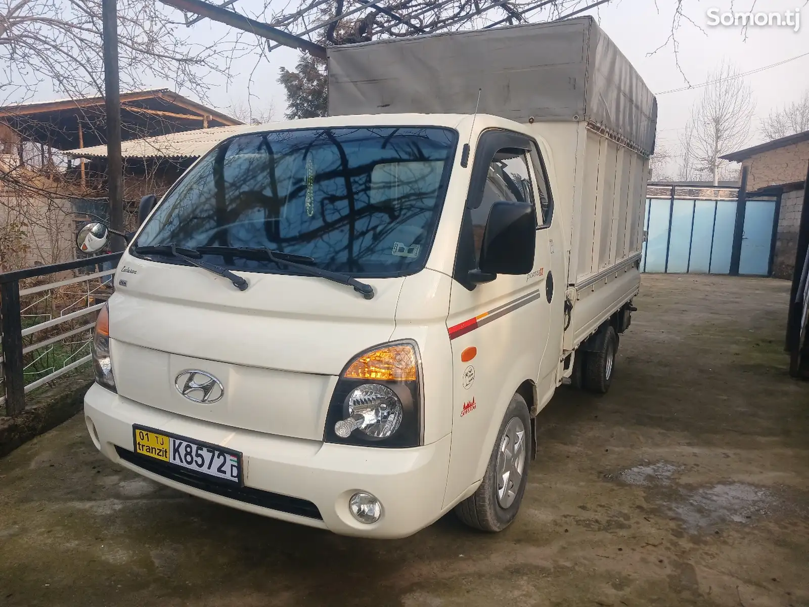 Бортовой автомобиль Hyundai Porter, 2011-1