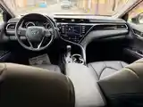 Toyota Camry, 2017-12