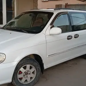 Kia Carnival, 2002