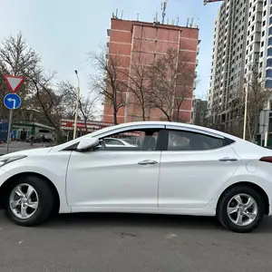 Hyundai Avante, 2015