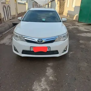 Toyota Camry, 2012