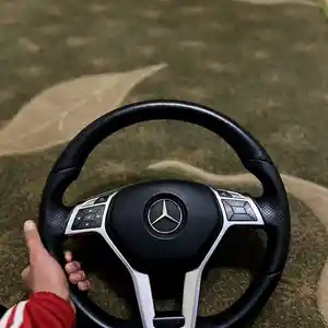 Руль от Mercedes-Benz w212R