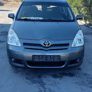 Toyota Verso, 2006