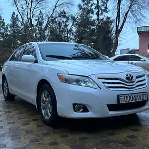 Toyota Camry, 2011