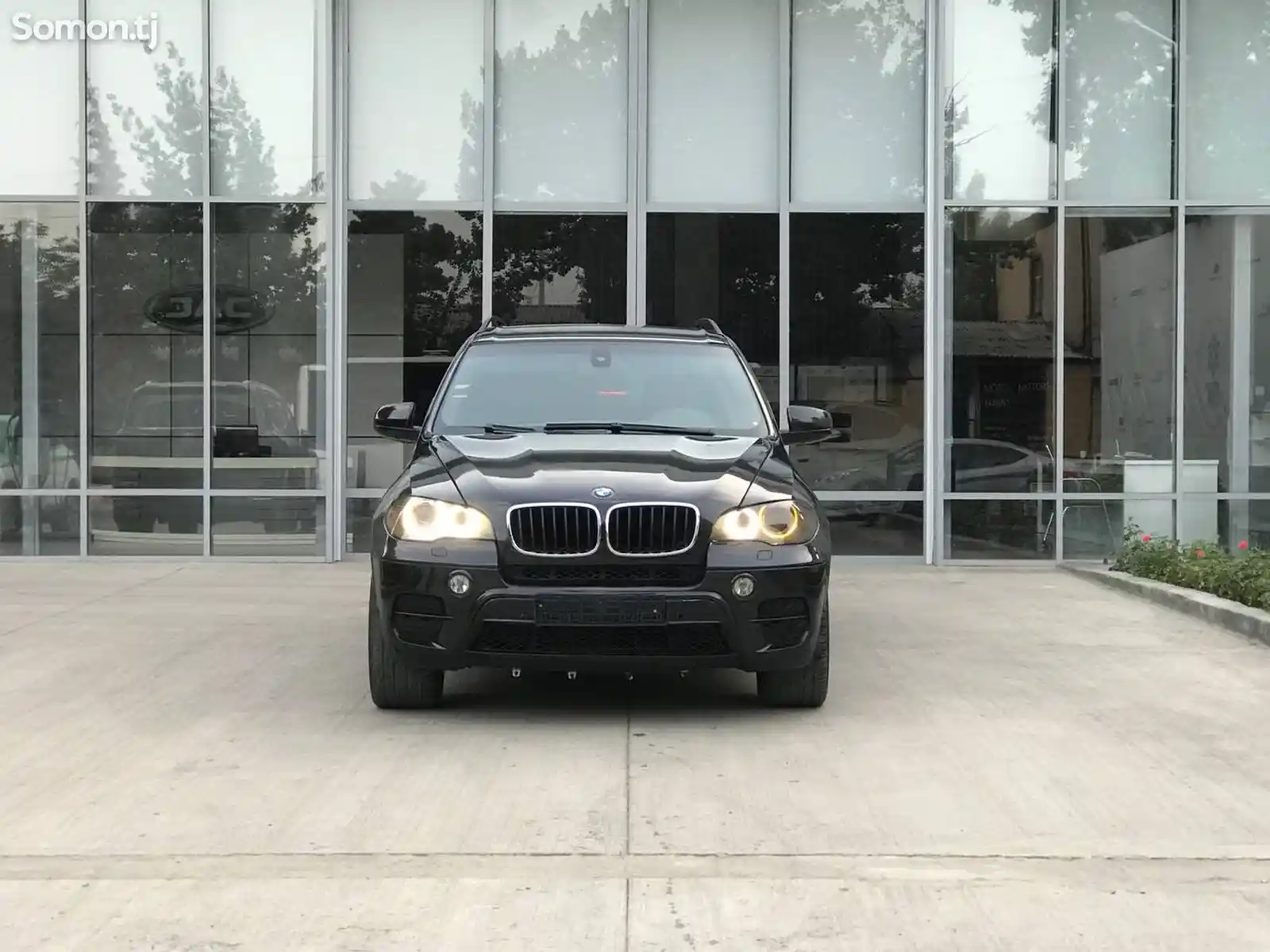 BMW M5, 2010-3