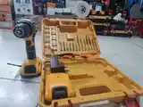 Шуруповерт Dewalt-4