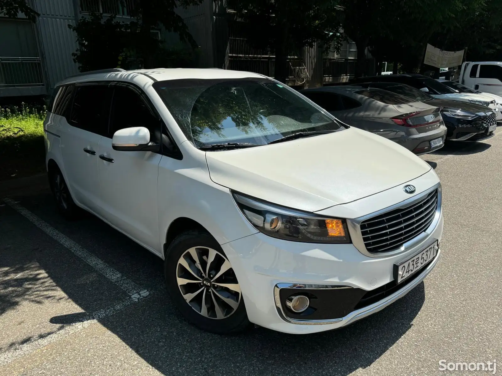 Kia Carnival, 2014-2