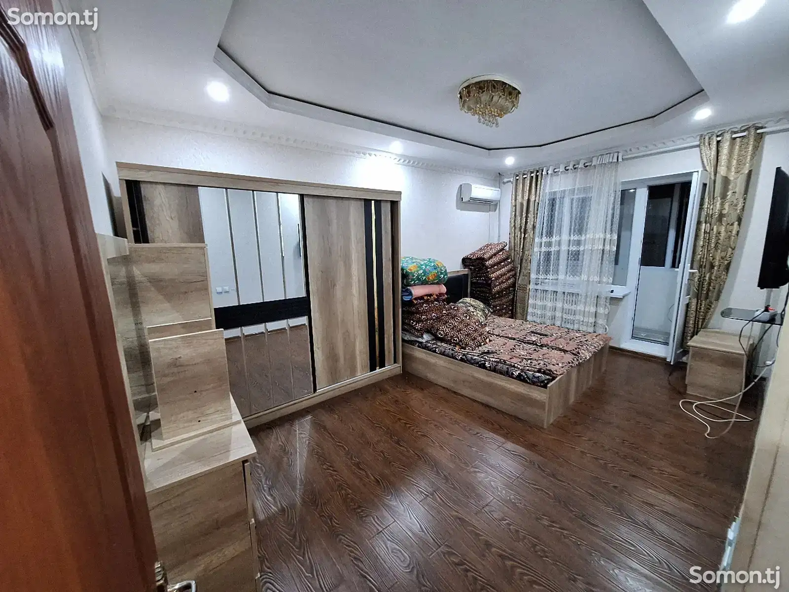 3-комн. квартира, 5 этаж, 90м², 101 мкр-1