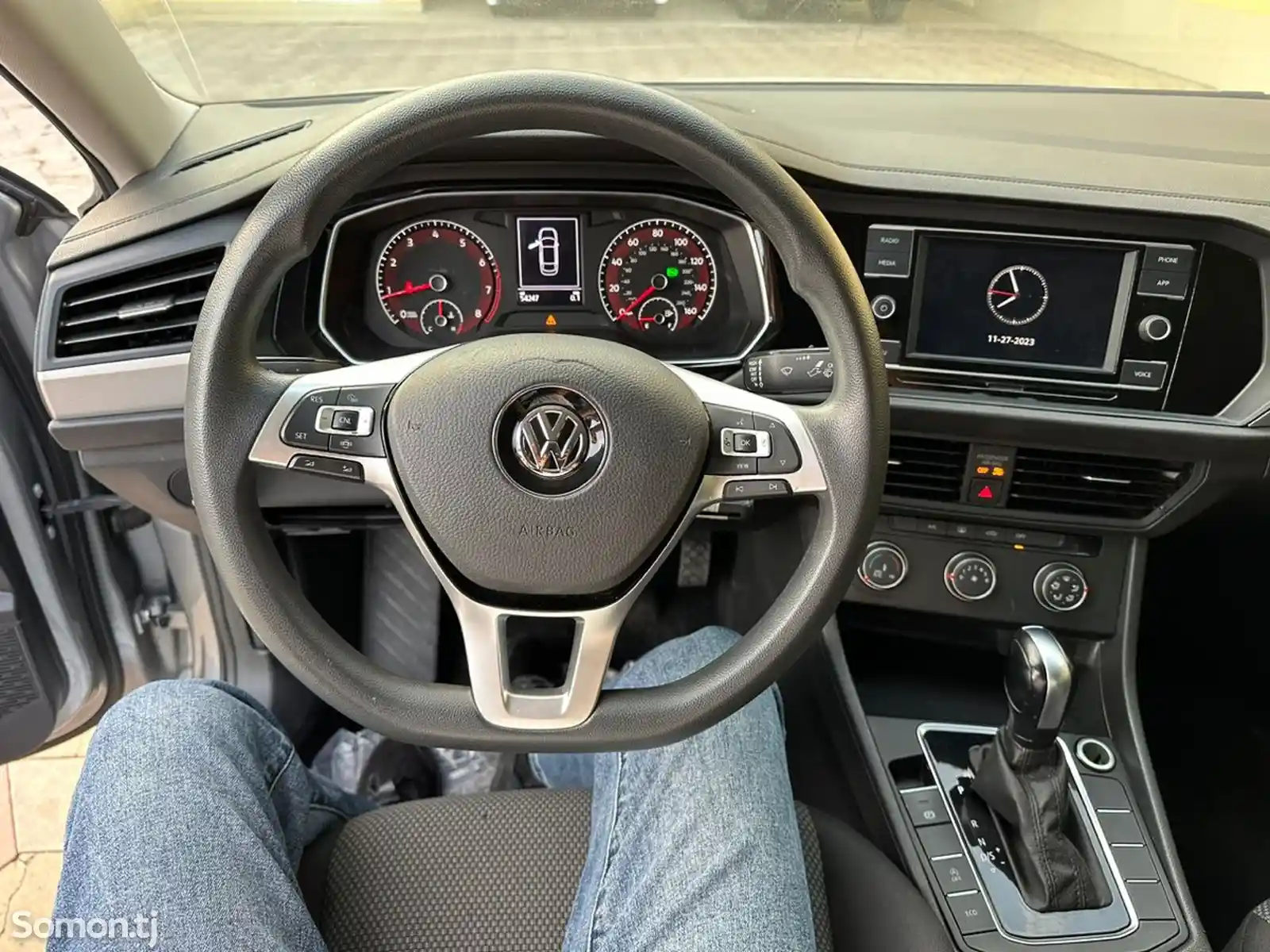 Volkswagen Jetta, 2021-10