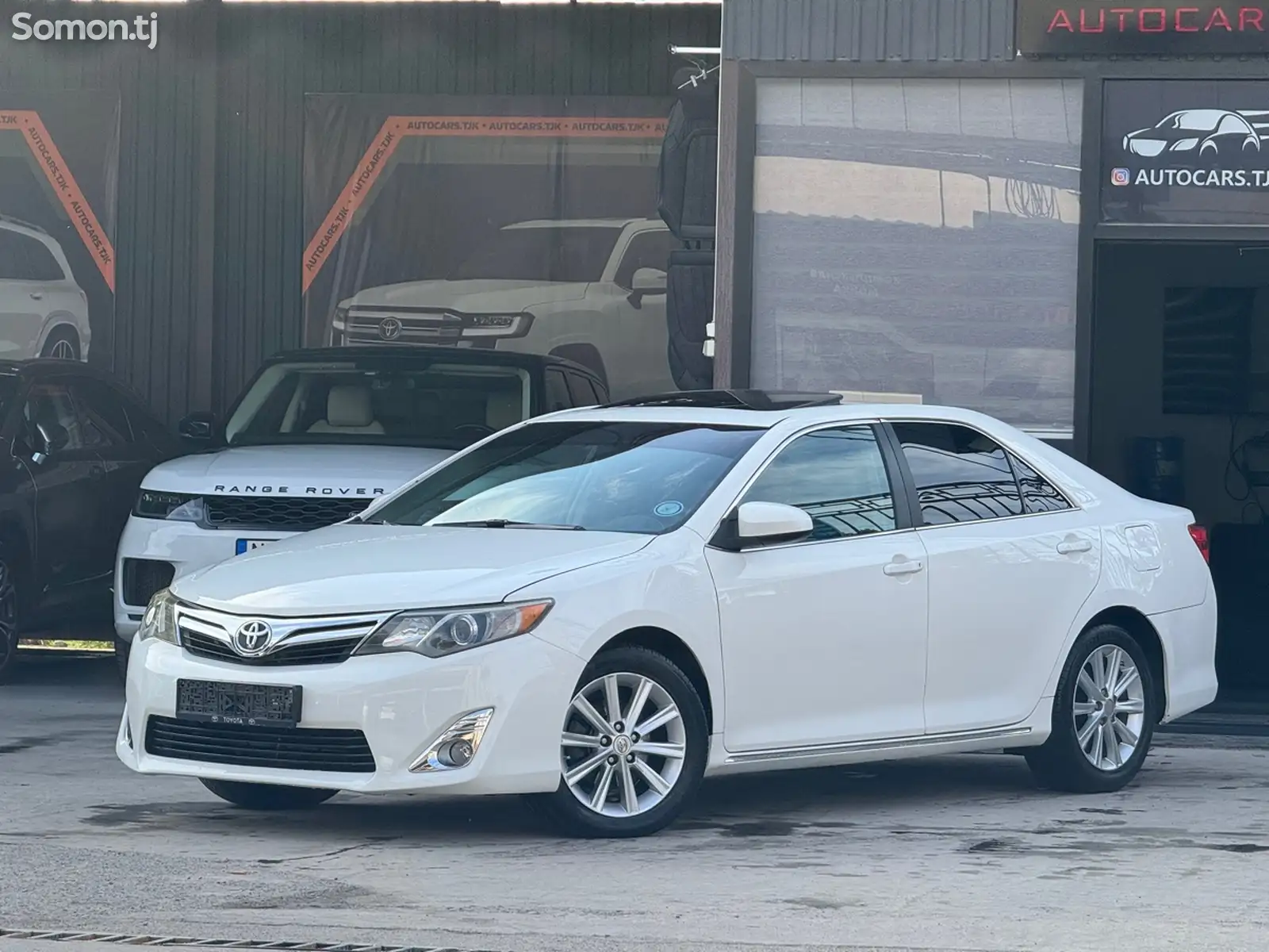 Toyota Camry, 2012-1