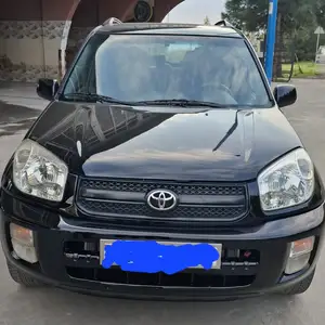 Toyota RAV 4, 2005