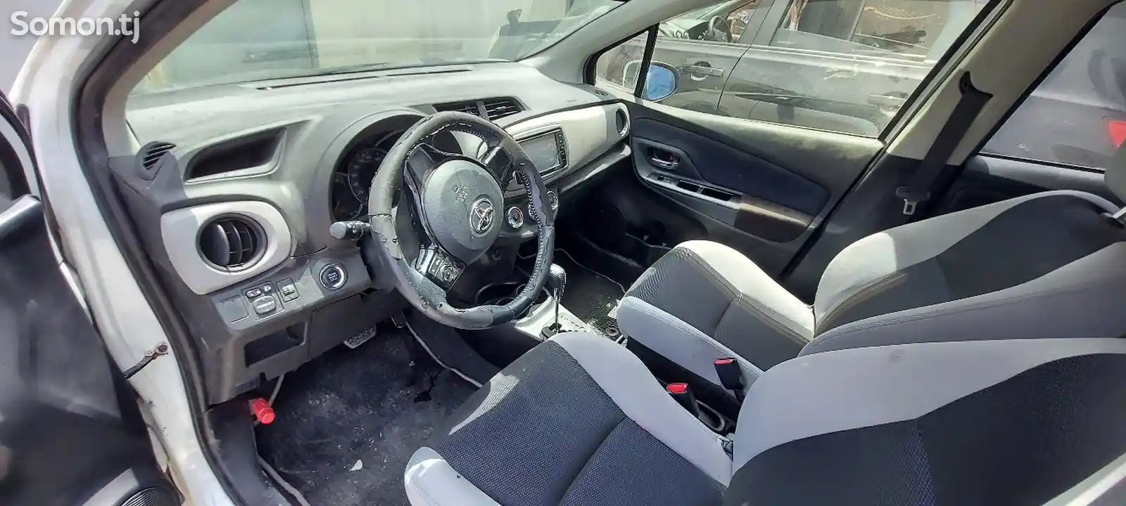 Toyota Vitz, 2015-13