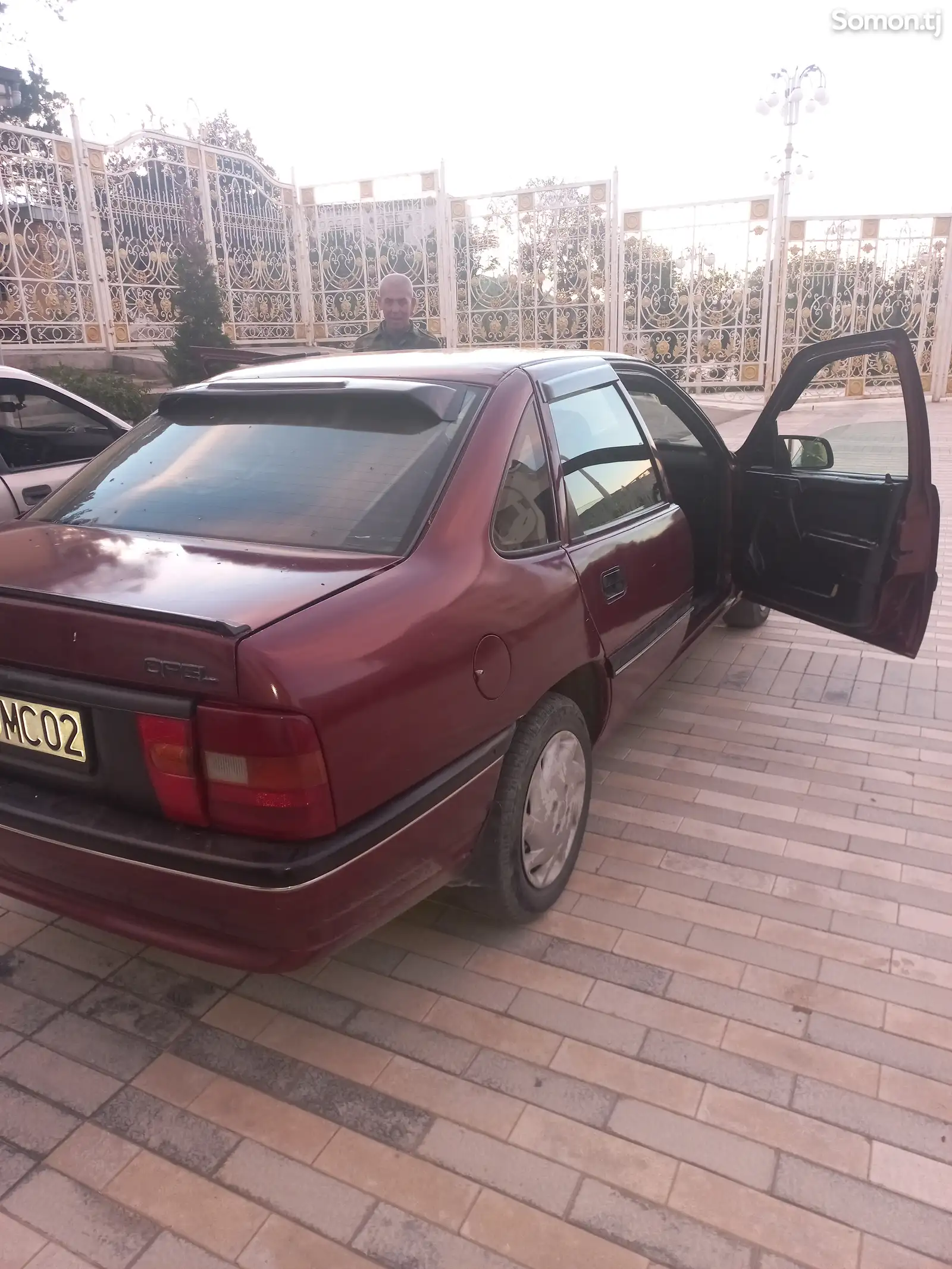 Opel Vectra A, 1992-1