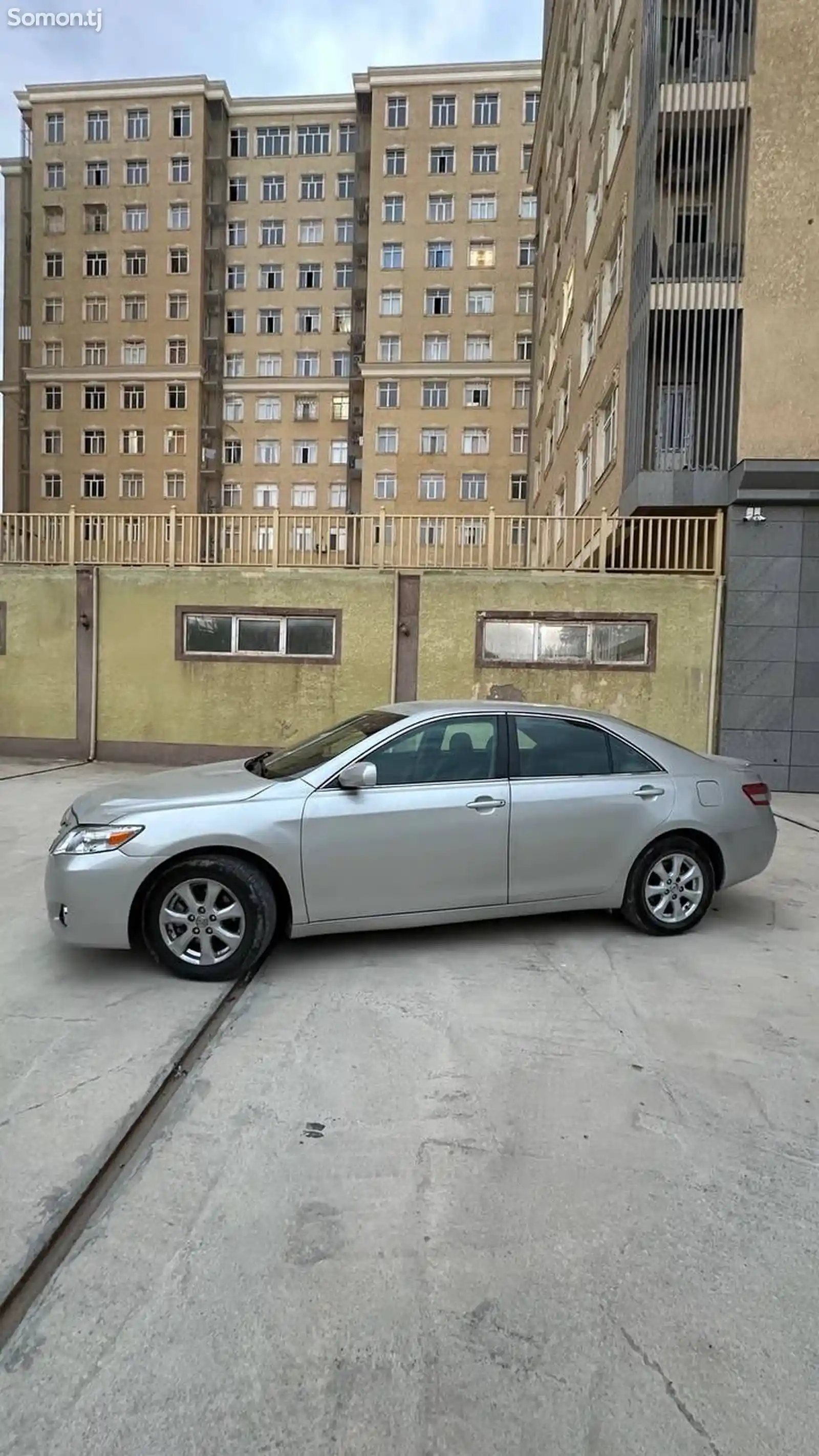 Toyota Camry, 2010-3