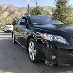 Toyota Camry, 2010