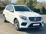 Решетка Радиатора от Mercedes-Benz GLE W166-3