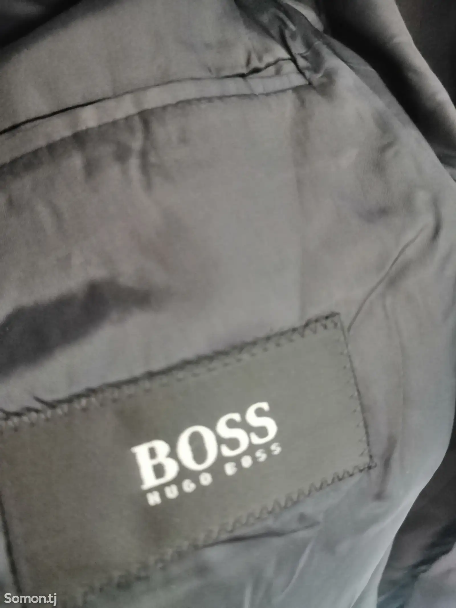 Костюм классический Hugo Boss-3