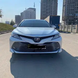 Toyota Camry, 2017