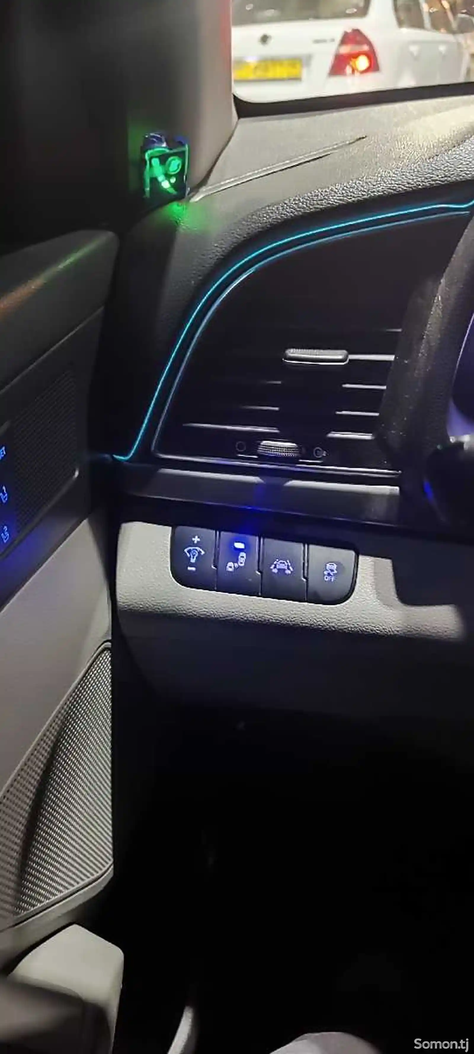Hyundai Elantra, 2017-6