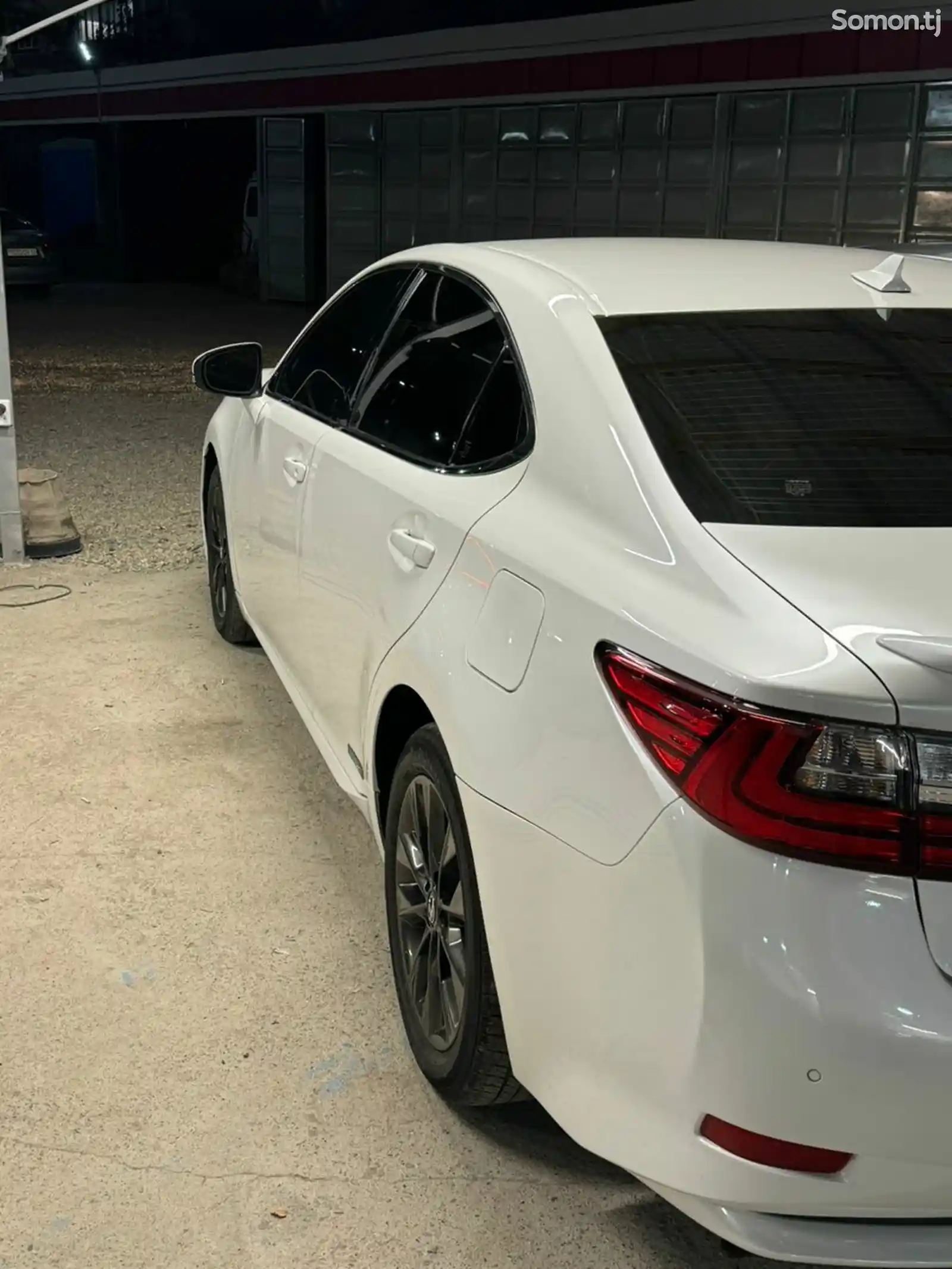 Lexus ES series, 2015-4