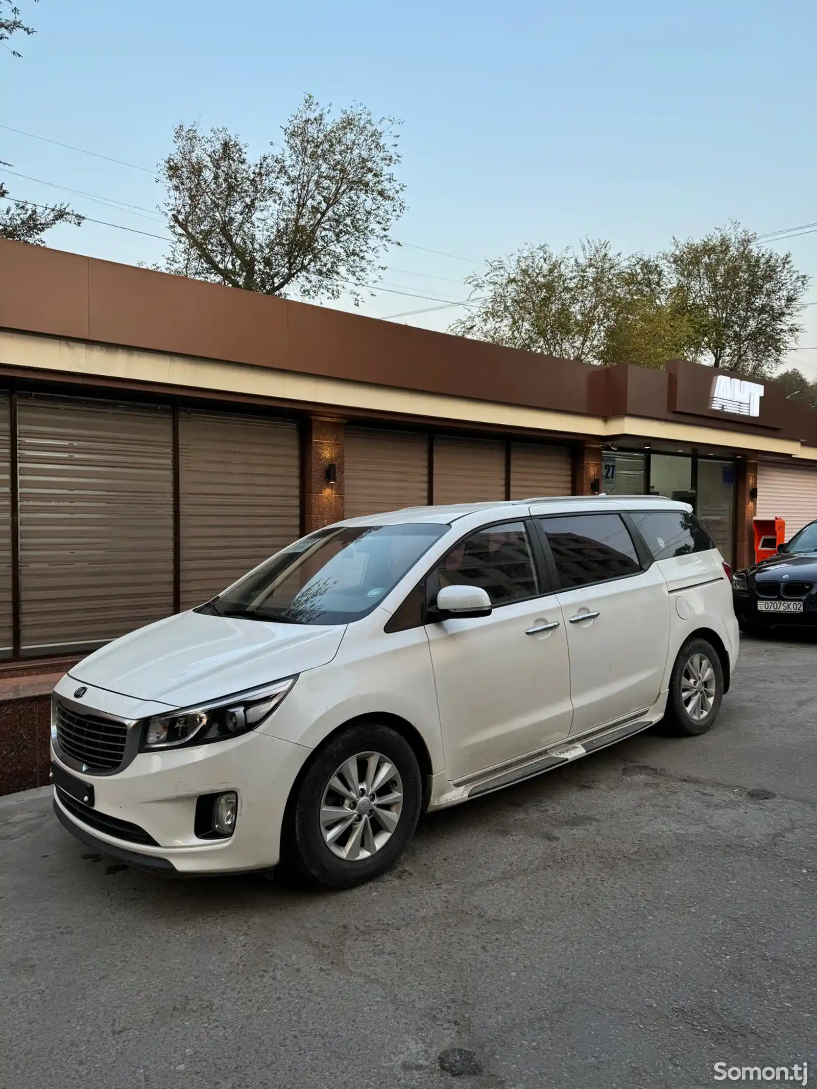 Kia Carnival, 2015-3