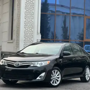 Toyota Camry, 2014