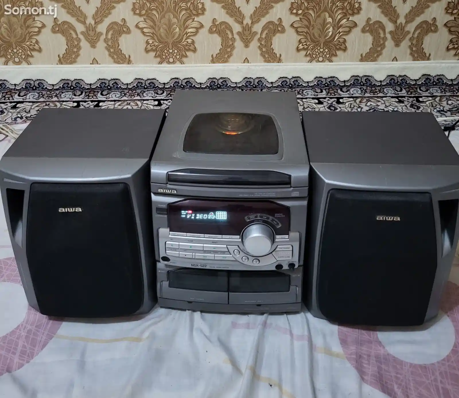 Музыкальный центр Aiwa-1