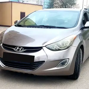 Hyundai Elantra, 2012