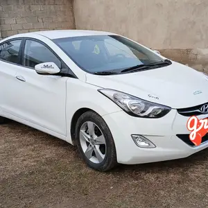 Hyundai Avante, 2011