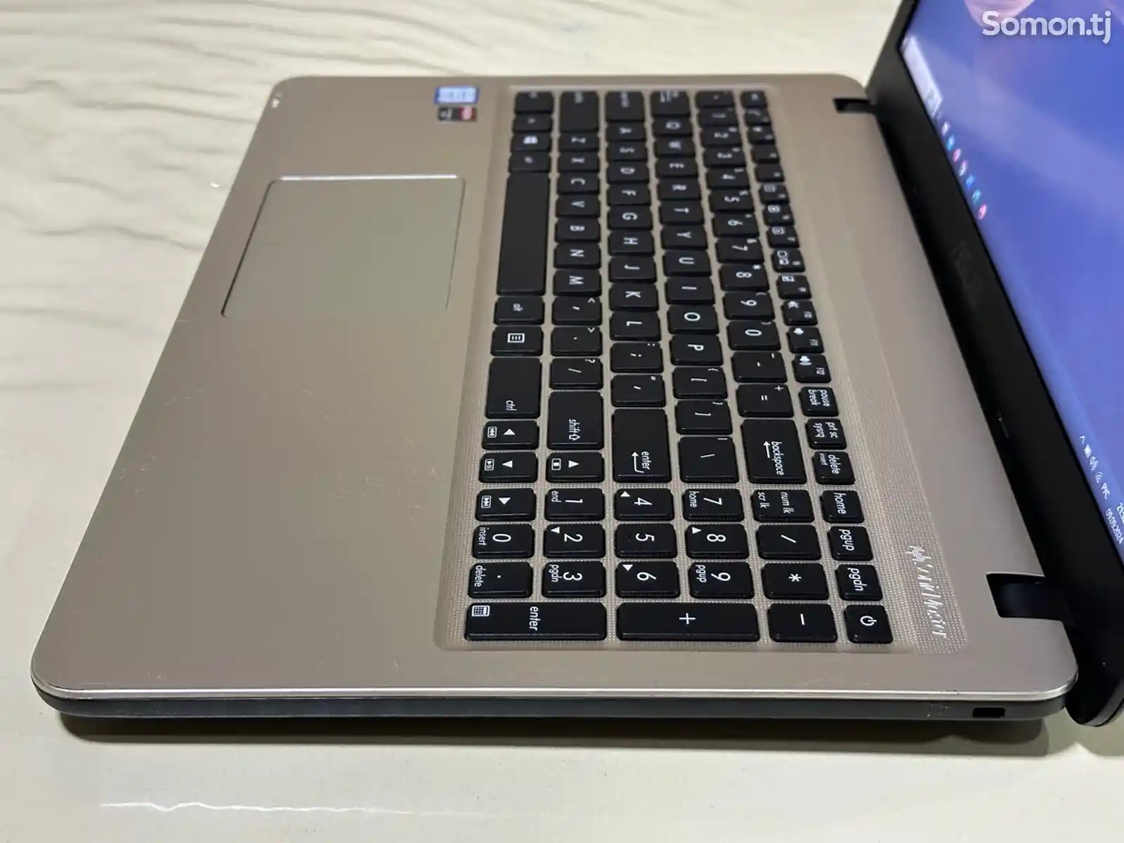 Ноутбук Asus Vivobook X540 i7-7gen-5