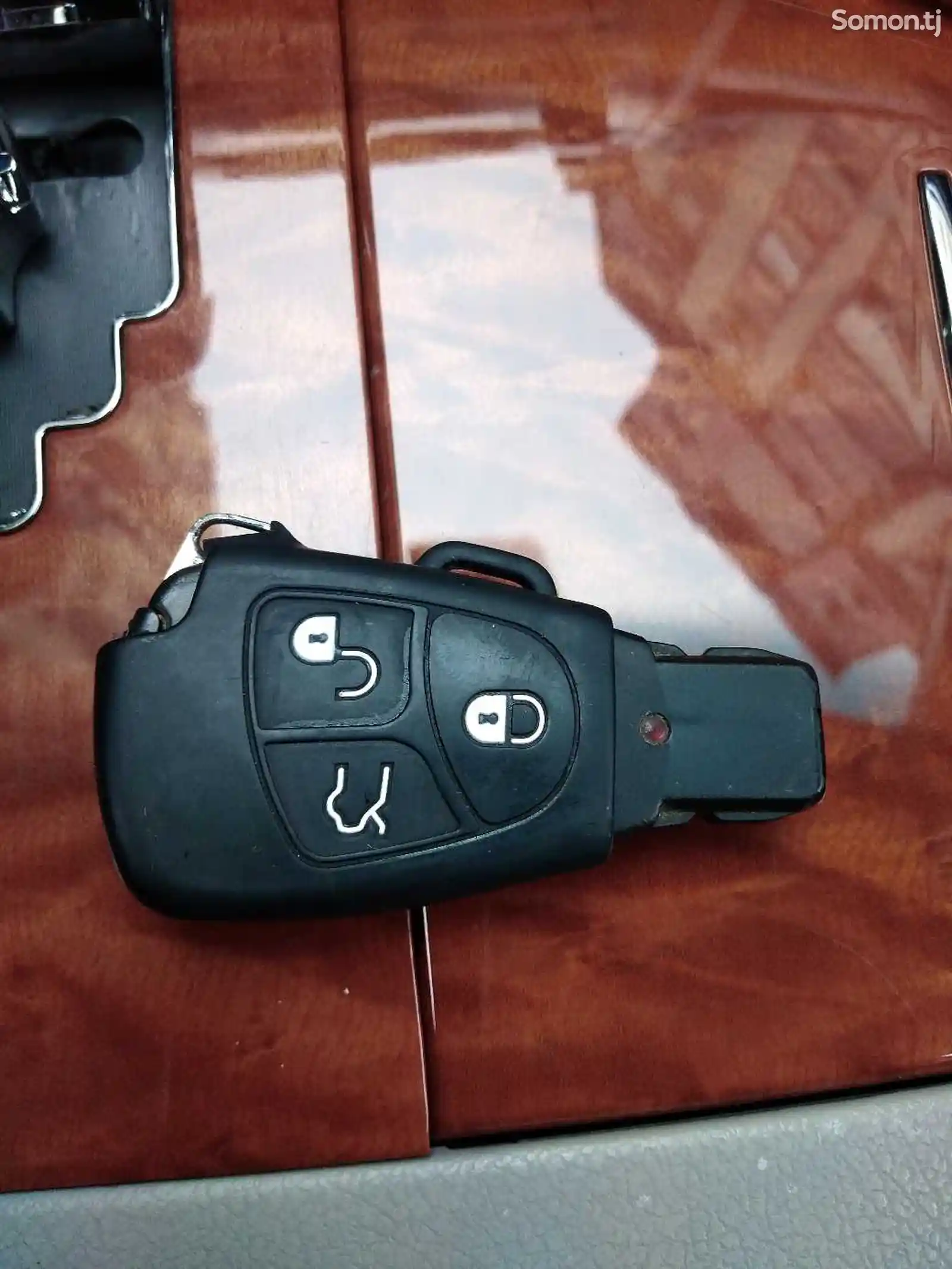 Ключи от Mercedes-Benz