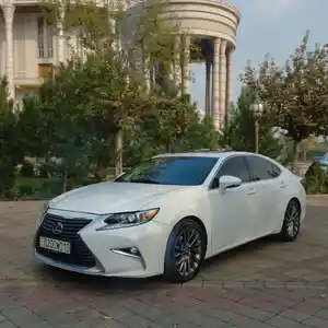 Lexus ES series, 2013