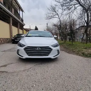 Hyundai Elantra, 2017