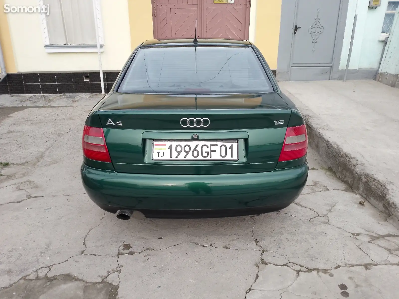 Audi A4, 1999-6