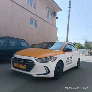 Hyundai Elantra, 2017