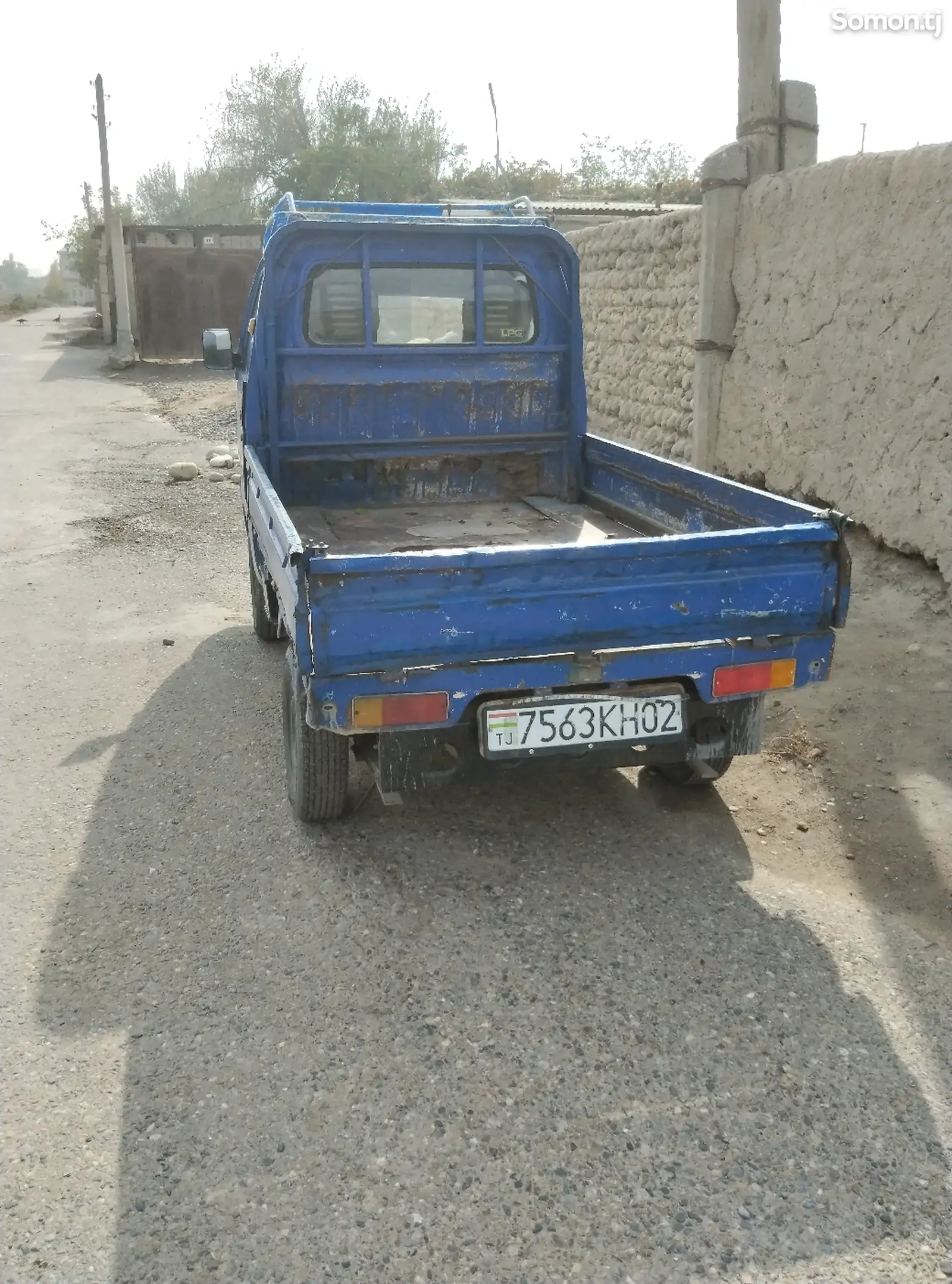 Бортовой автомобиль-1