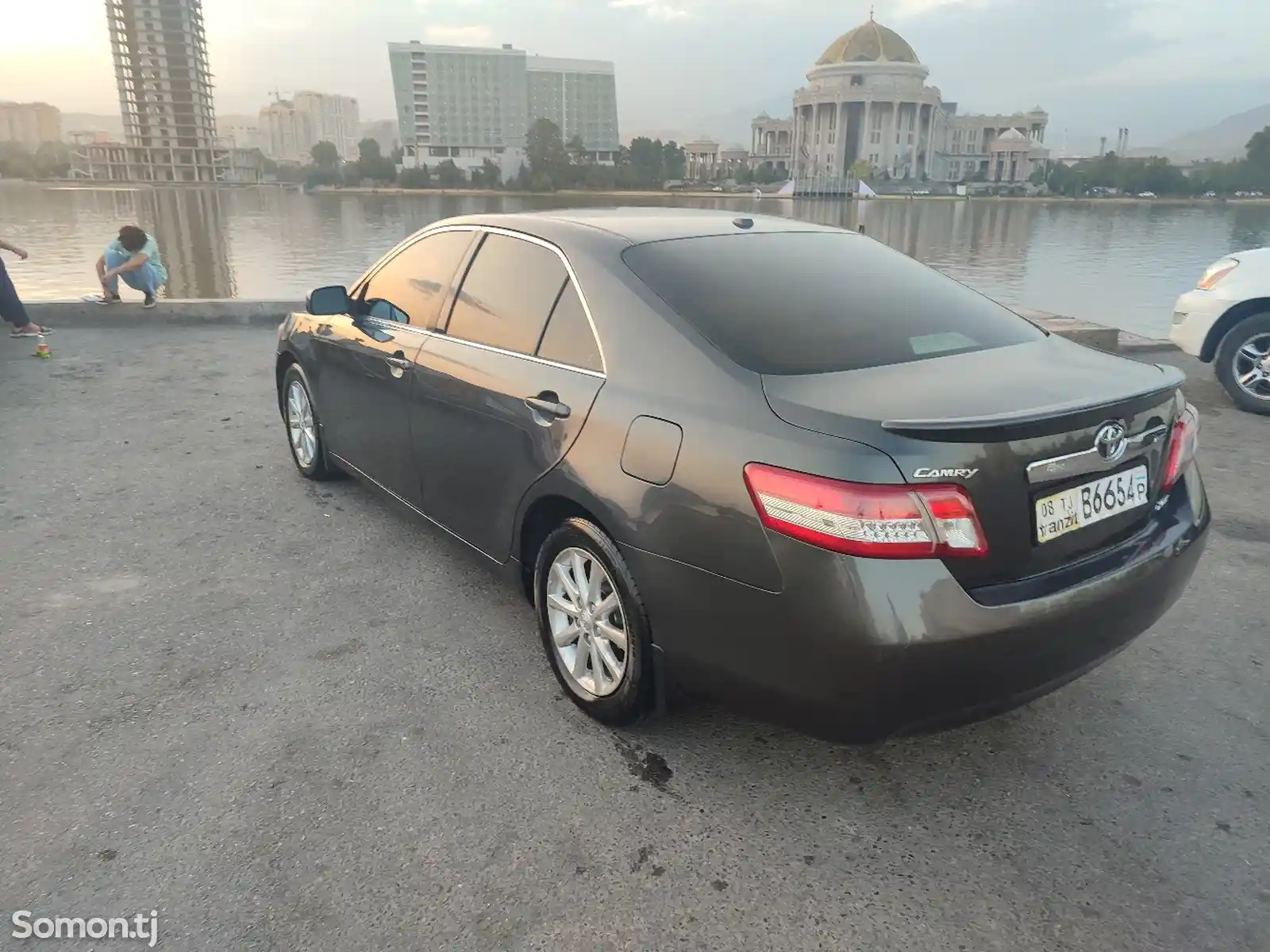 Toyota Camry, 2011-8