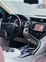 Toyota Camry, 2018-9